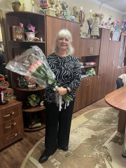 🌟 Сегодня глава поселения А.Н. Трубицын и председатель Совета О.В. Цмакова поздравили с 60-летним юбилеем нашего уважаемого депутата Совета, Светлану Федоровну Шмелеву! 