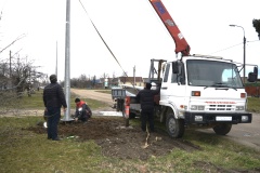 🔧🚧 Работы по установке электроопор по улице Ленина продолжаются! 