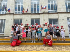 В  День  защиты детей  в парке "75 лет Победы"  был организован  квест "В поисках приключений". 